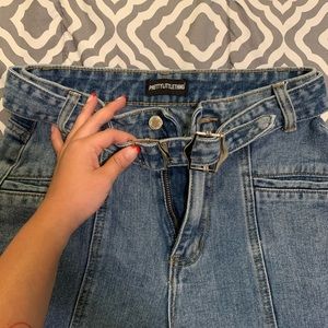 Light Wash Jeans w/ belt